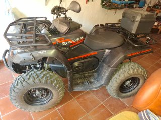 Quad CF Moto Goes 400cc Negro/Rojo