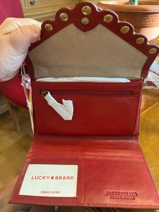 Bolso monedero rojo nuevo con etiquetas