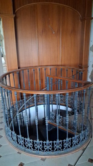 Escalera de caracol forja artesanal