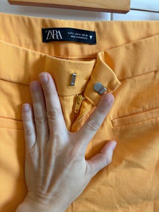 Pantalón Zara naranja