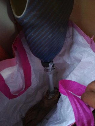 Bolso rosa con blanco