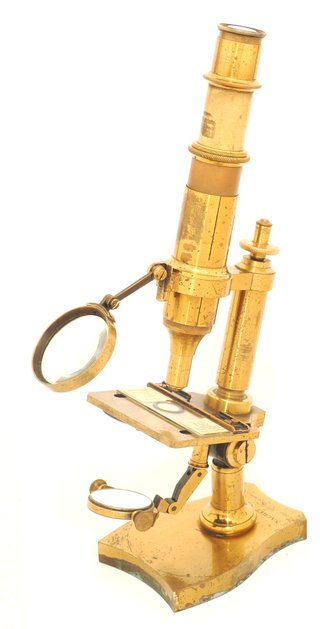Microscopio antiguo Nachet (c.1870)