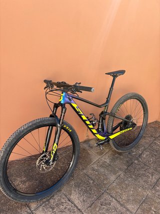 Bicicleta Scott Spark RC 900 TEAM ISSUE AXS