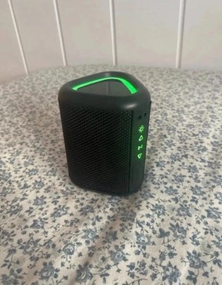 Altavoz Bluetooth Portátil con Luces LED