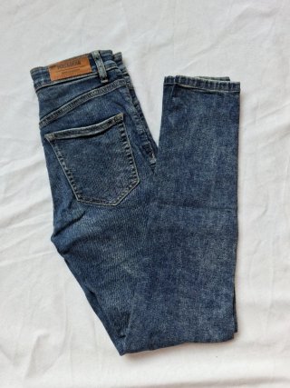 Pantalón Vaquero Pitillo Super High Waist Talla 36
