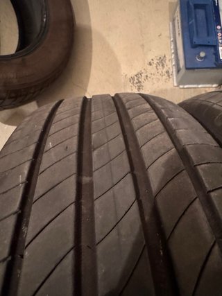 2 Neumáticos Michelin 195/60R18 96H