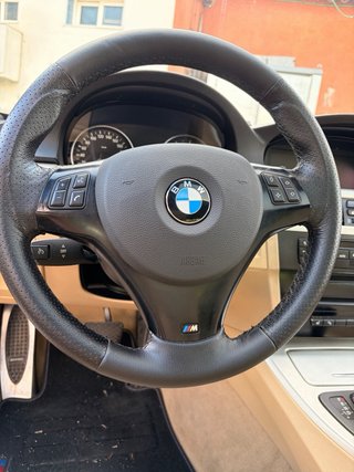 Volante bmw e90  pak M  cuero perforado impoluto
