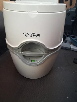 Wc camper. Porta Potti 565 Excellence
