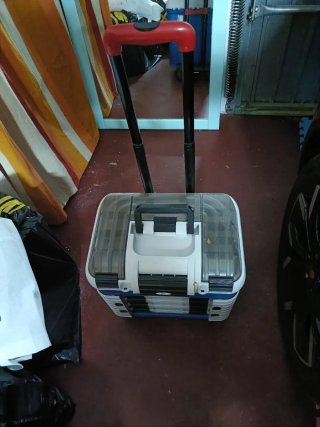 Cajón pesca con carro portante