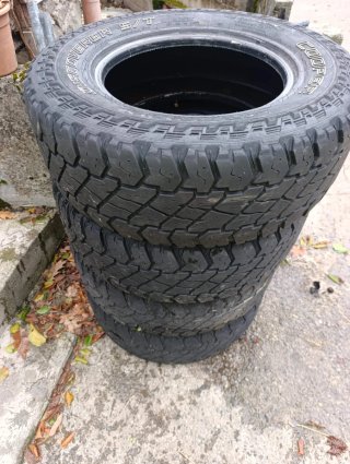 Neumáticos Cooper Discoverer S/T Maxx 265/70 R17