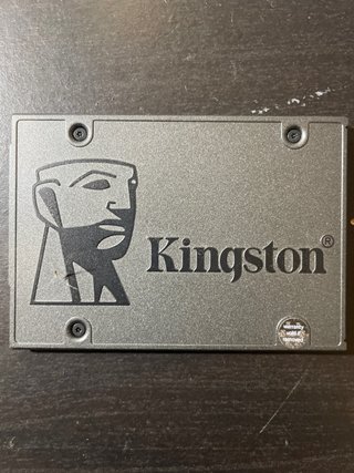 Disco SSD Kingston SATA