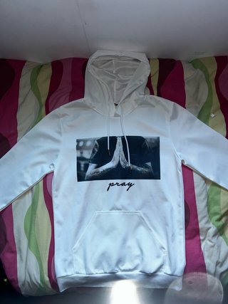 Sudadera con estampado Pray
