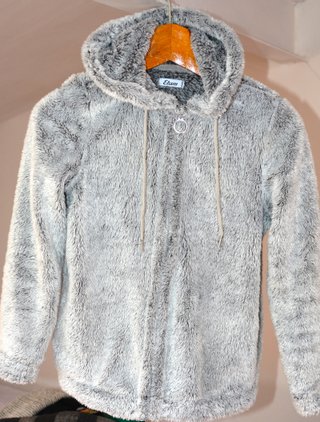 Sudadera Elam gris con capucha