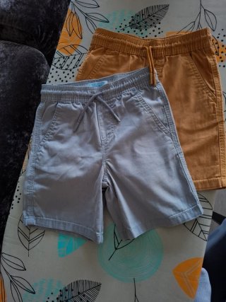 Lote 2 Calções Chino / Jogger Primark (5-6 anos)