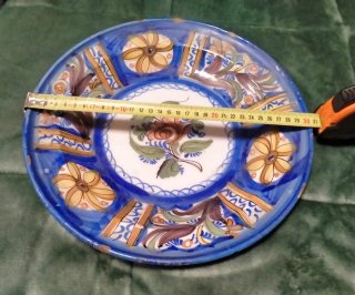 Plato Antiguo de Cerámica Pintado a Mano