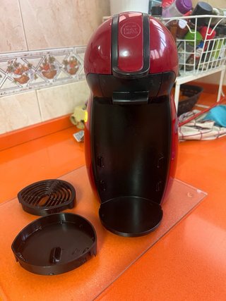 Macchina da caffè Dolce Gusto rossa