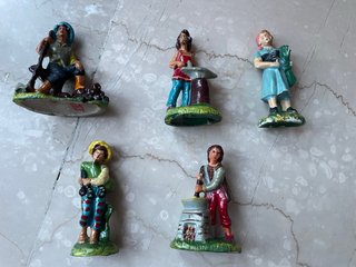 SET DI 5 STATUINE VINTAGE PER PRESEPE