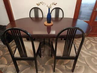 Mesa Ovalada Extensible + 6 Sillas