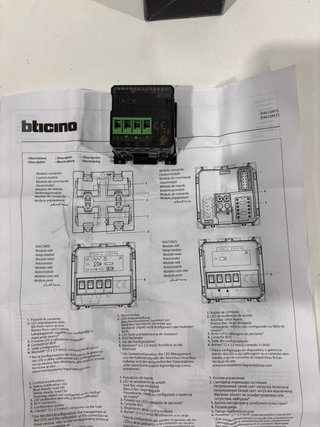 17 Módulos de Comando BTicino Living Now K4652M2