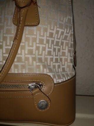Bolso Tommy Hilfiger Beige y Marrón