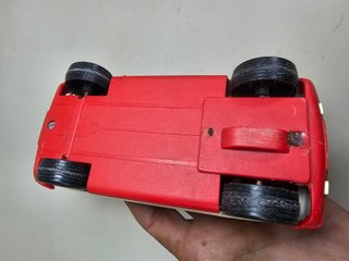 Coche de competición Peugeot 205