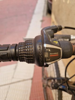 Bicicleta de Montaña Negra Talla M