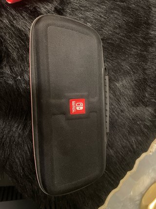 Nintendo Switch Roja y Azul con Funda