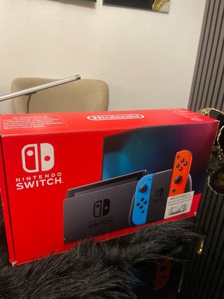 Nintendo Switch Roja y Azul con Funda