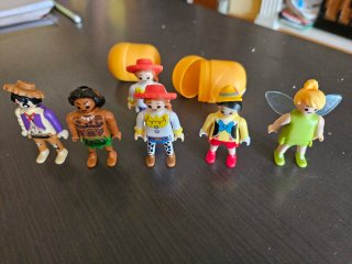 Figuras Playmobil Disney Kinder 2€ cada una.