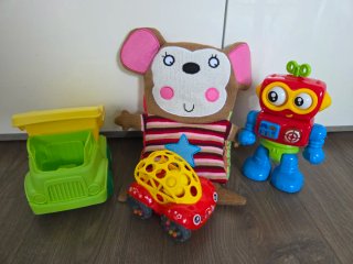 Lote de 4 Juguetes para Bebé