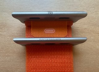 Apple Watch ULTRA 49mm. Orange Alpine Loop M