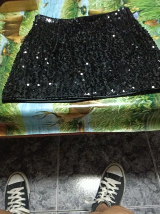 Falda Negra de Lentejuelas Talla XS