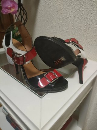 Sandalias de tacón multicolor