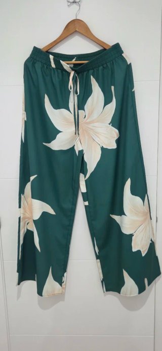 Conjunto de Blusa y Pantalón Estampado