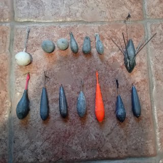 Set de 14 plomos variados de pesca