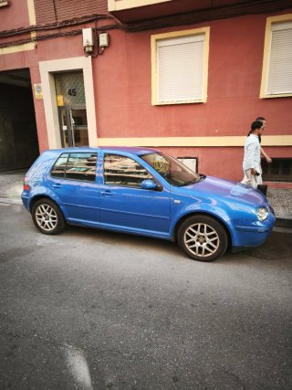 Volkswagen Golf 2000