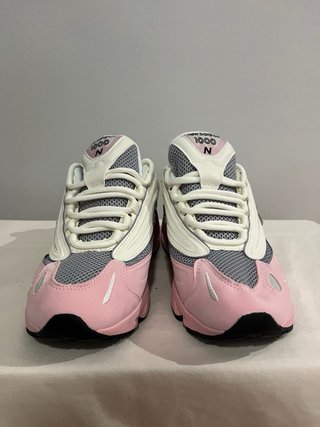 Zapatillas New Balance 1000 Rosa y Blanco