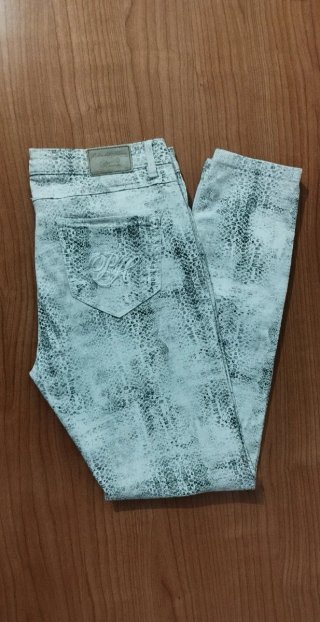 Pantalón Pedro del Hierro estampado serpiente
