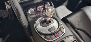 AUDI R8 4.2 FSI quattro R tronic