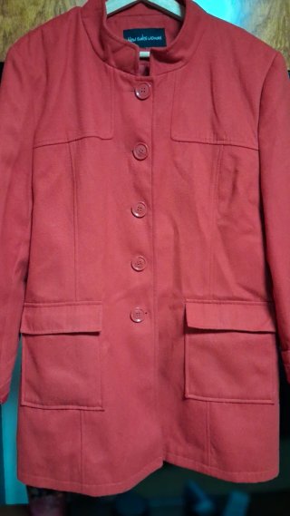 Abrigo Rojo de Corte Clásico