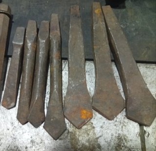 Juego de 7 Cinceles Antiguos para Piedra
