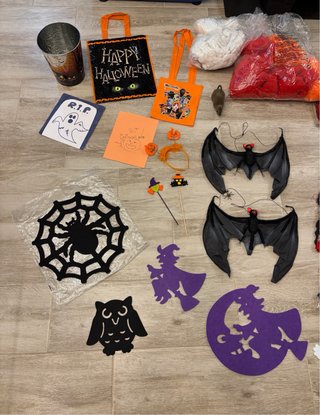 Lote Halloween con maleta vintage