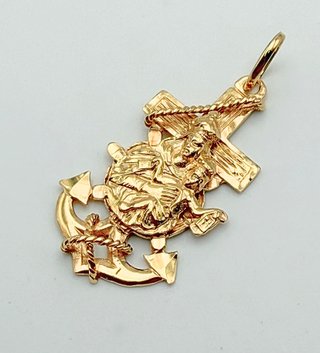Cruz de Oro 18k con Ancla y Timón. Peso: 5.88 gr