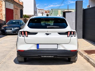 🚘 Ford Mustang Mach-E RWD | 2024 | 39.000 km |