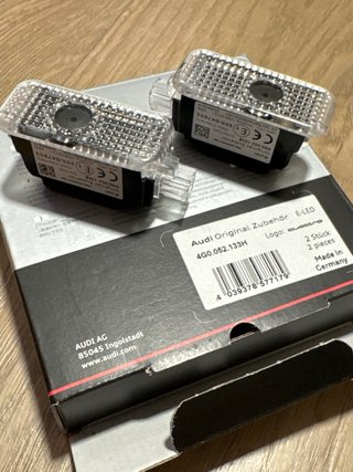 Quattro Audi leds bienvenida