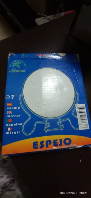 Espejo de mesa con aumento