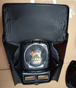 Careta Faro Puch
