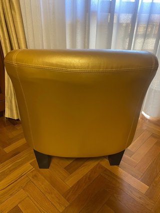2 Sillones Dorados de Piel