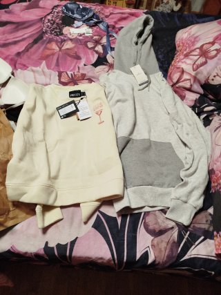 2 Sudaderas Nuevas con Etiqueta