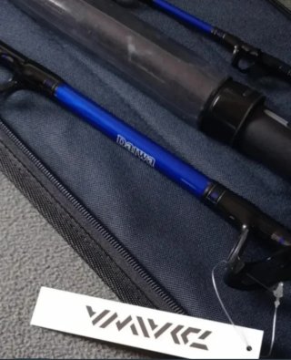 MAGNÍFICA CAÑA DAIWA A ESTRENAR CURRICAN VIAJE